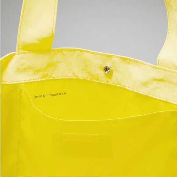 NWT Lululemon Sonic Yellow Side-Cinch Shopper Bag 18L - Lululemon Tote Bag - Picture 4 of 6